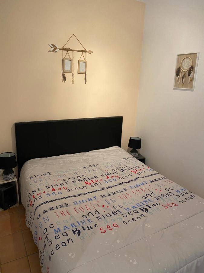 Appartement F2 30M2, 300M Des Thermes ลามาลูส์-เลส์-แบ็งส์ ภายนอก รูปภาพ